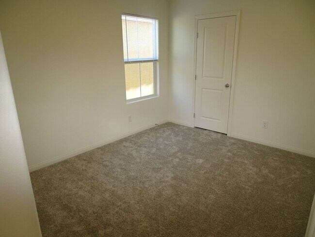 Building Photo - 2929 Gallarate Dr