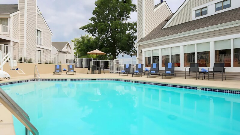 Building Photo - 11689 Chester Rd