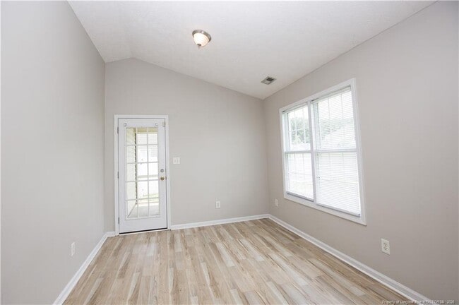 Building Photo - 196 Lochwood Dr