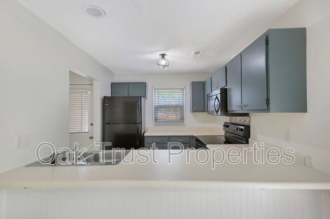 Building Photo - 4407 Great Oak Dr