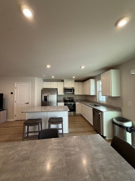 Building Photo - 338 Myrtle Meadows Dr