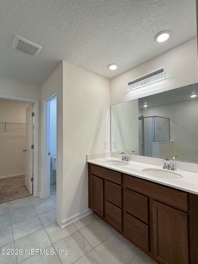 Building Photo - 310 Rambling Brk Trl