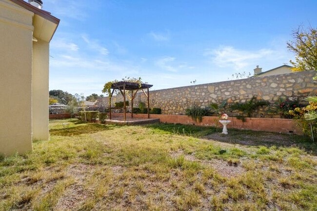Building Photo - Beautiful, CARPET FREE - 2 Story Home with Refrigerated Air - Two Year Lease Required