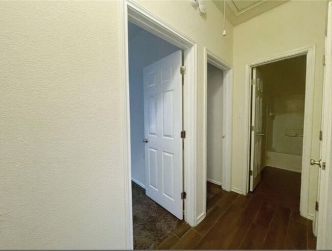Building Photo - 18208 Maxa Dr
