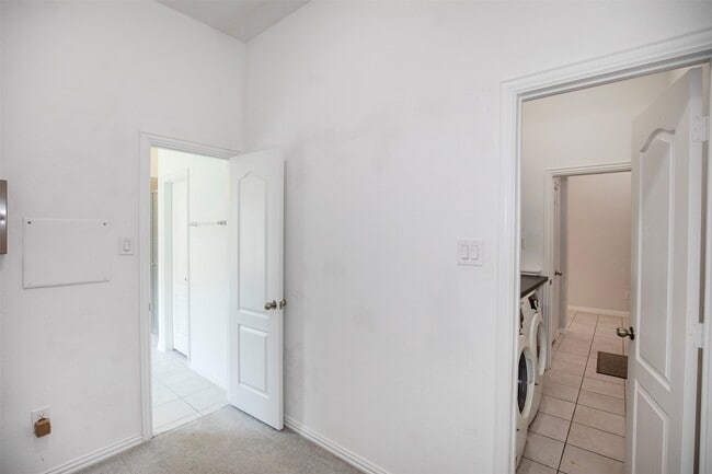 Building Photo - 1608 Palo Duro Canyon Dr