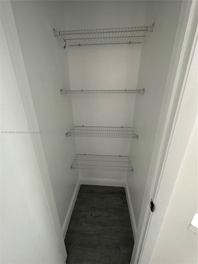 Building Photo - 2050 SW 122nd Ave