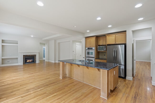 Building Photo - 17212 NE 117th Way