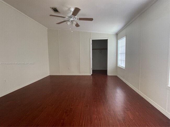 Building Photo - 11818 N Branch Rd