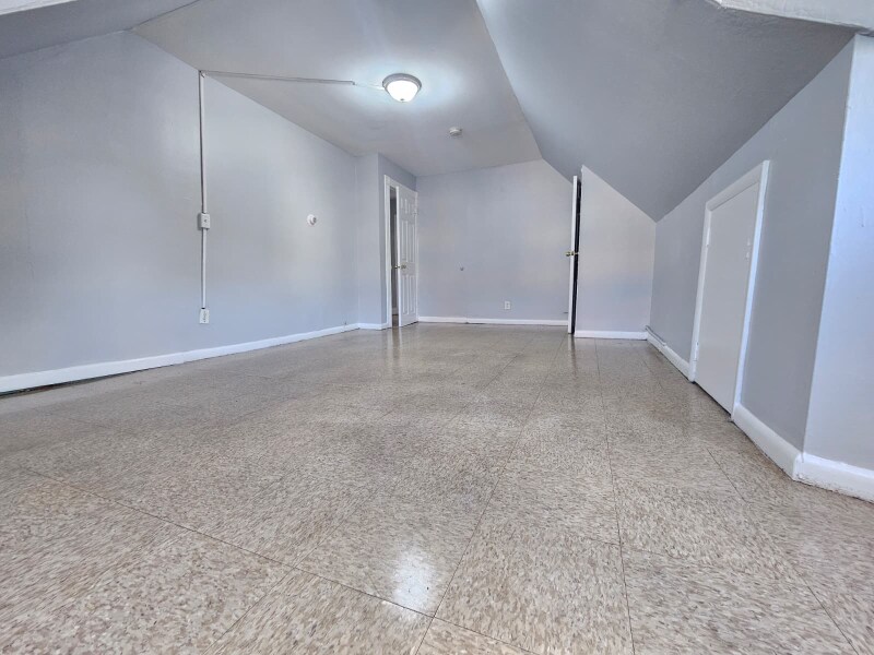 Building Photo - 71 Lenox Ave