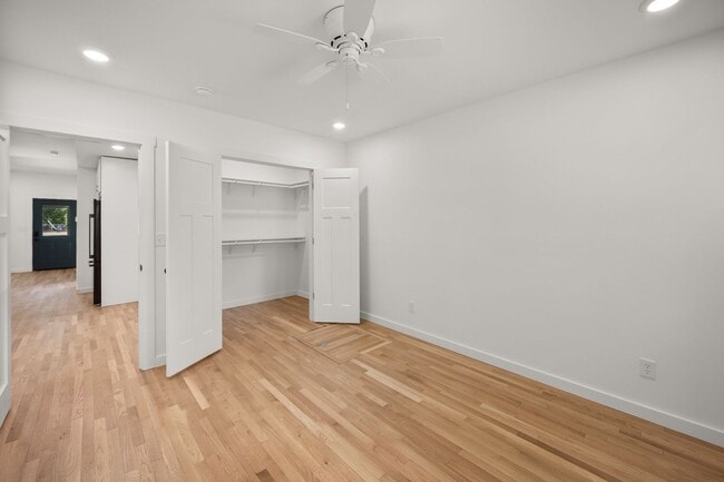 Building Photo - 2 Bedroom 1 Bath House in Clarksville