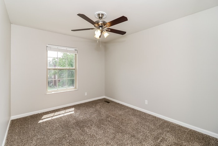 Building Photo - 8133 Rose Petal Dr