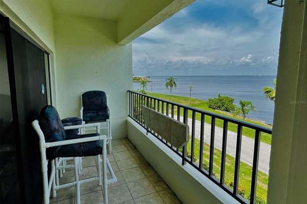 Building Photo - 1500 Park Beach Cir