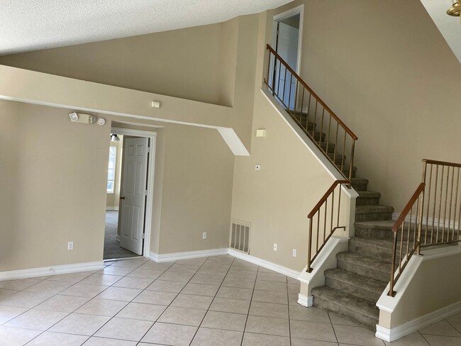 Building Photo - 3-Bedroom Pool Home in Bay Pointe – Kissimmee