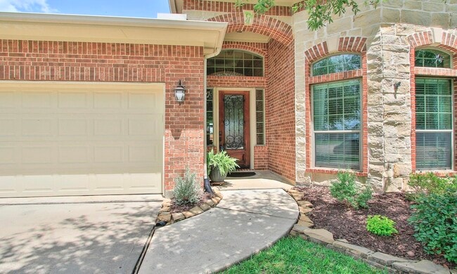 Building Photo - 20111 Redondo Valley Dr