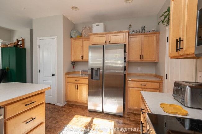 Building Photo - Single Level SW Redmond Home!