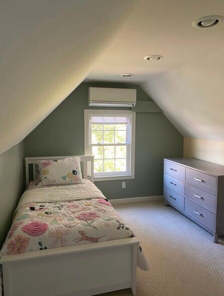 Building Photo - 4629 Tilden St NW