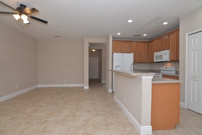 Building Photo - 5460 Caramella Dr