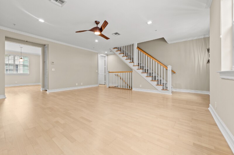 Building Photo - 308 W Mallory Cir