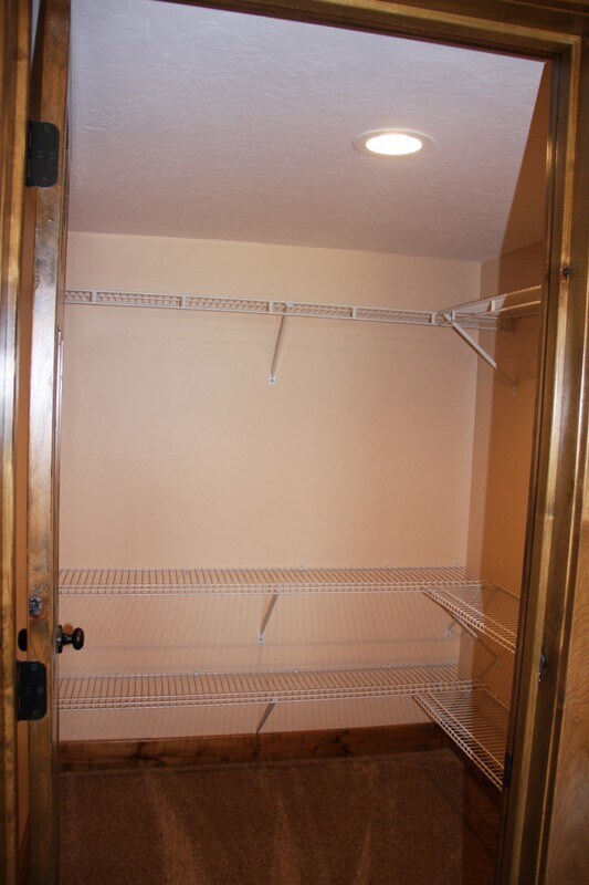 Building Photo - 750 Redden Rd