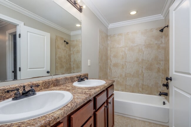 Building Photo - 709 Slaughter Rd