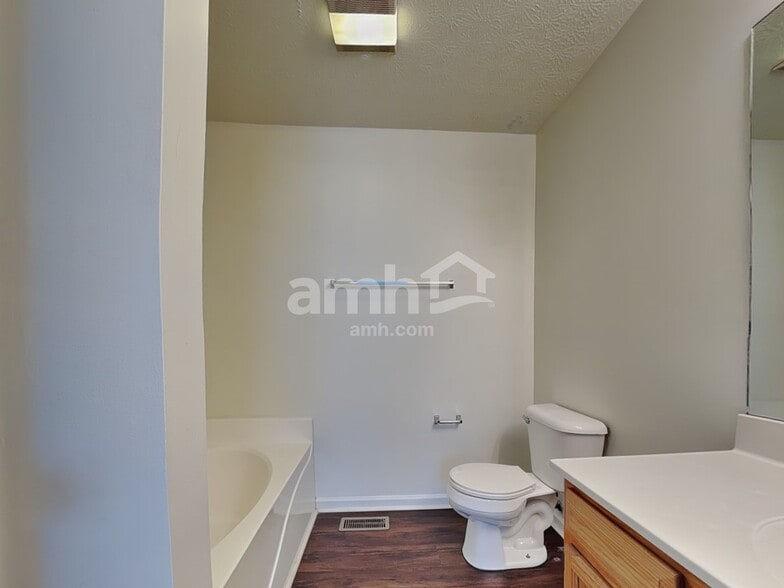 Building Photo - 7146 Mountain Mist Ln