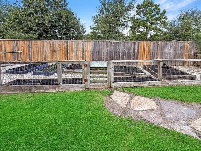 Building Photo - 13807 Halpren Falls Cir