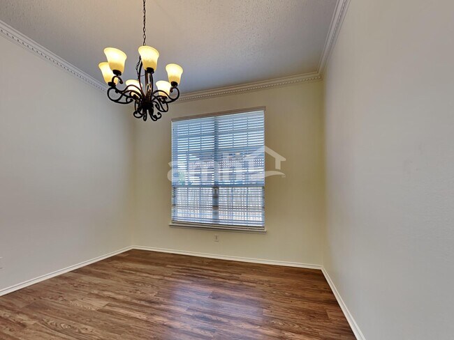 Building Photo - 7701 Longbow Ln
