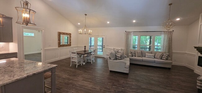 Building Photo - 3 bedroom / 2 bath new build in Fairfield Glade available for 12 month lease