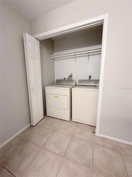 Building Photo - 9264 Anita Ave