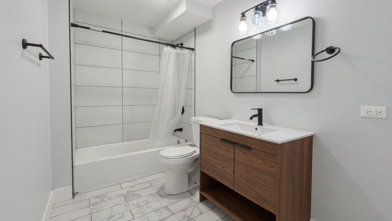 Building Photo - 932 N Richmond St