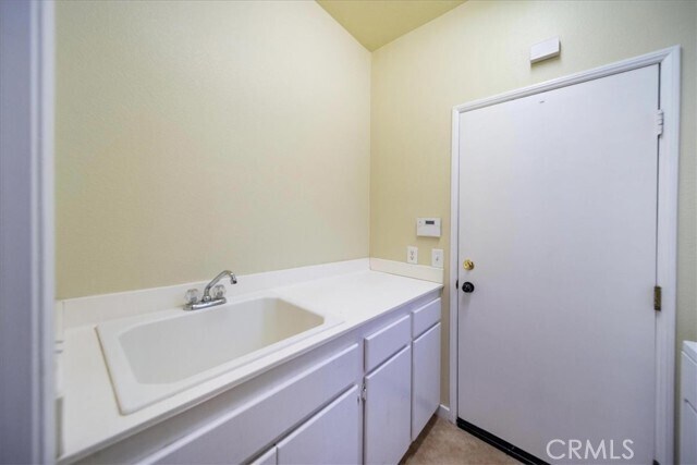 Building Photo - 38729 Clearbrook Dr