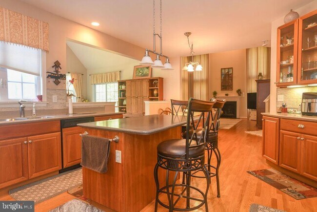 Building Photo - 205 Dangina Dr