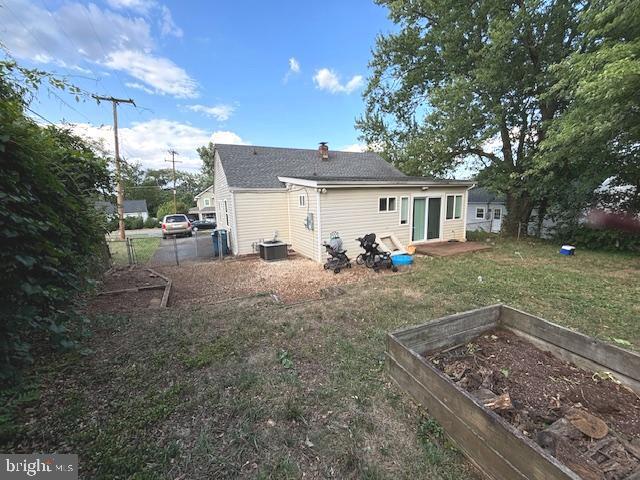 Building Photo - 7445 Patterson Rd