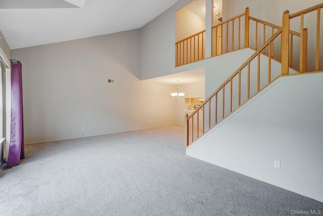 Building Photo - 18 Summerfield Cir