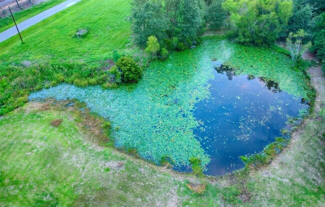 Building Photo - 22311 Warwick Glen Dr