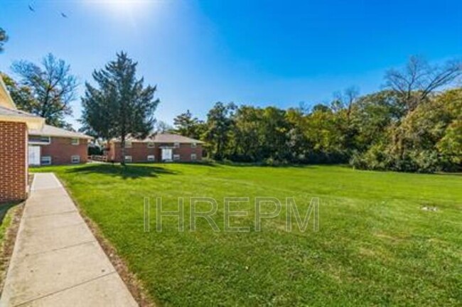 Building Photo - 284 Powell Cir