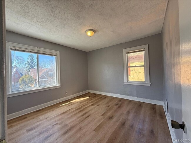 Building Photo - 16206 Snowden St