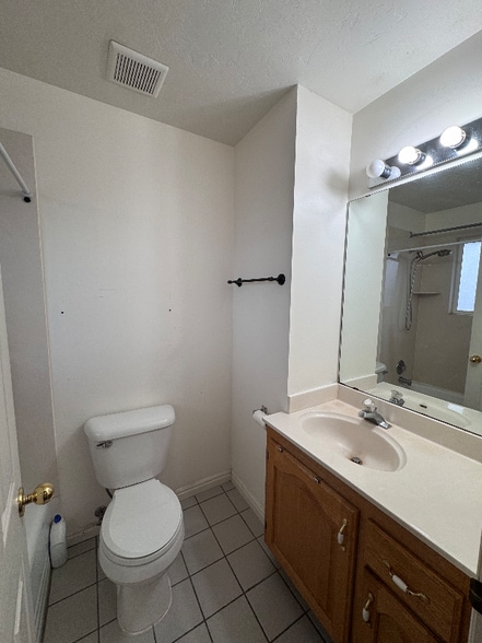 Building Photo - 5202 Butterfield Peak Cir