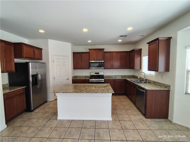Building Photo - 8166 Minots Ledge Ave