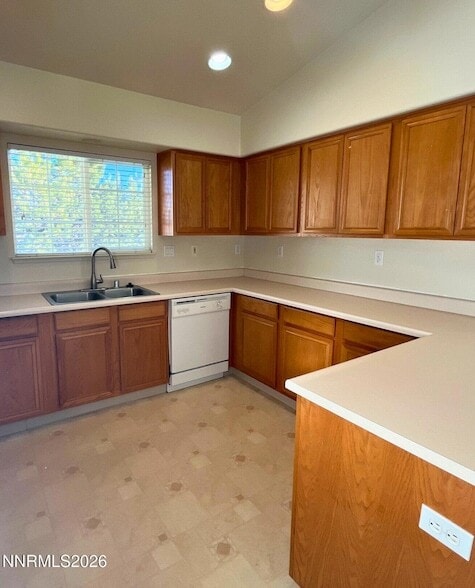 Building Photo - 2275 Albatross Way