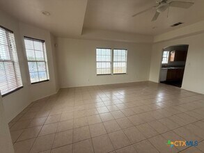 Building Photo - 1160 Hilltop Dr