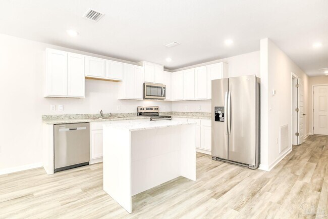 Building Photo - 6323 June Bug Dr