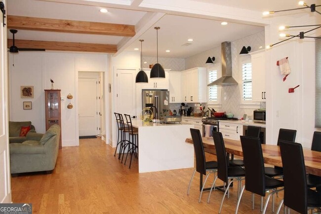 Building Photo - 232 Wilbur Ave SE