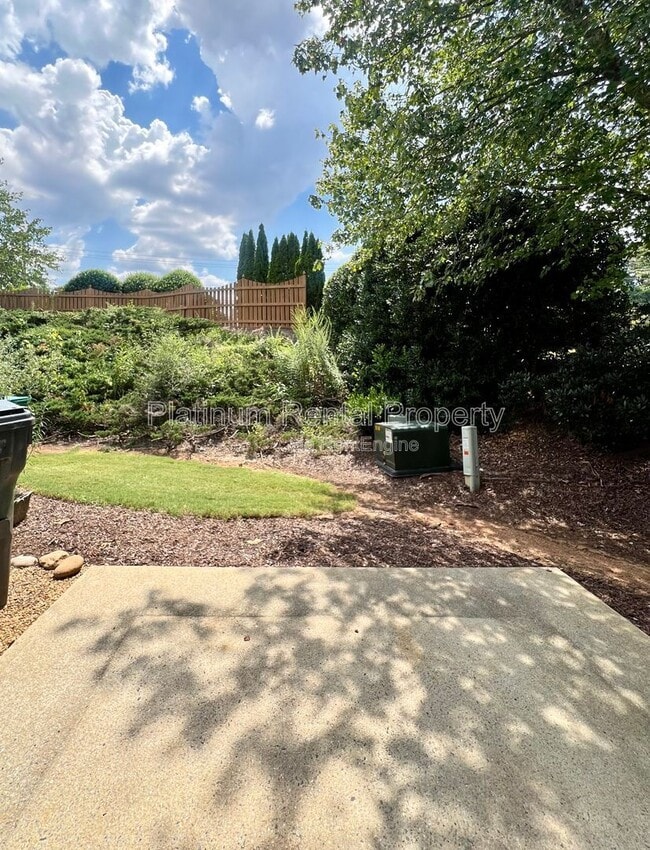 Building Photo - 5544 Reps Trce