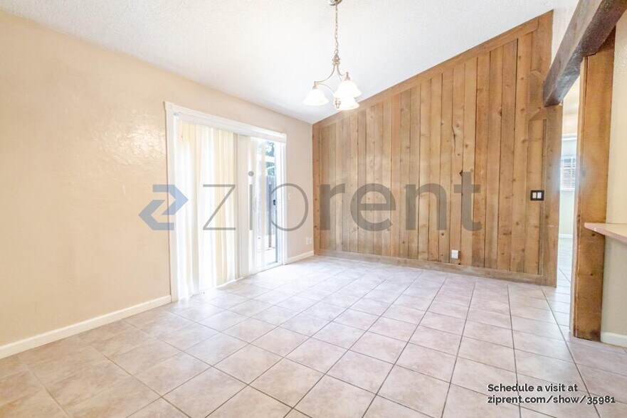 Building Photo - 10978 Hirschfeld Way