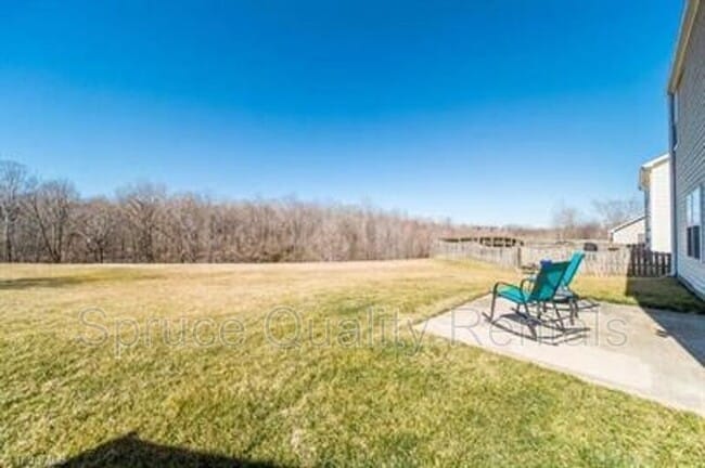 Building Photo - 6201 Black Willow Dr