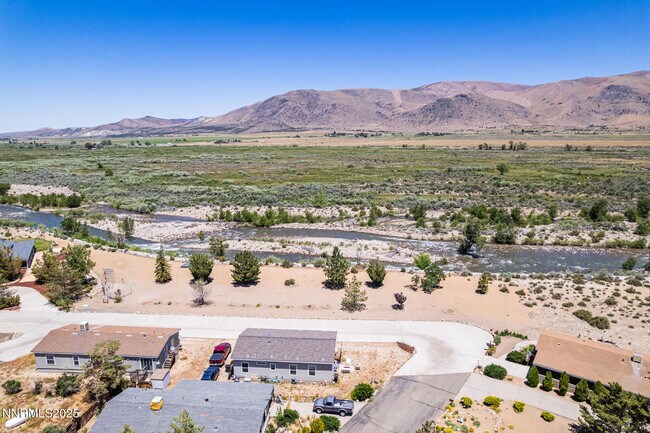 Building Photo - 108952 US-395