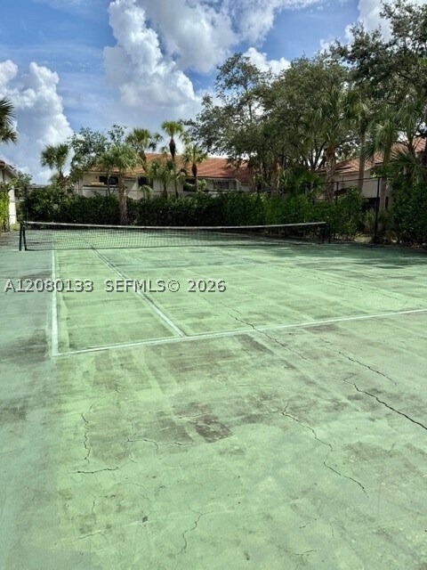 Building Photo - 3218 Coral Lake Dr