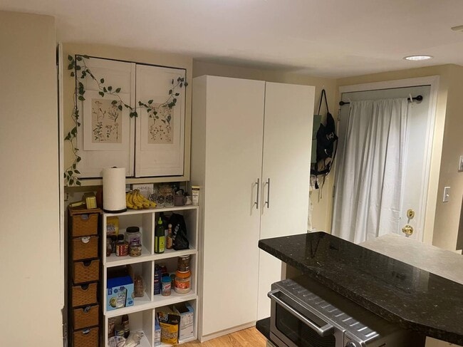 Building Photo - 8 Fulkerson St