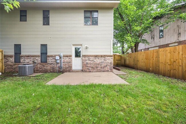 Building Photo - 507 N 37th St